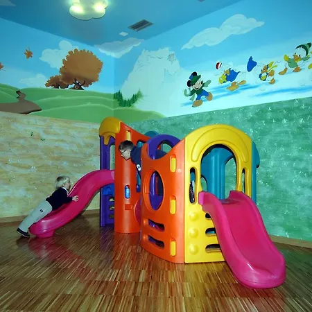 ホテル Centro Pineta Family & Wellness 3*