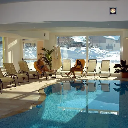 Centro Pineta Family & Wellness ホテル 3*
