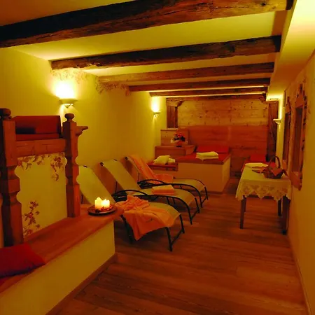 Centro Pineta Family & Wellness ホテル 3*