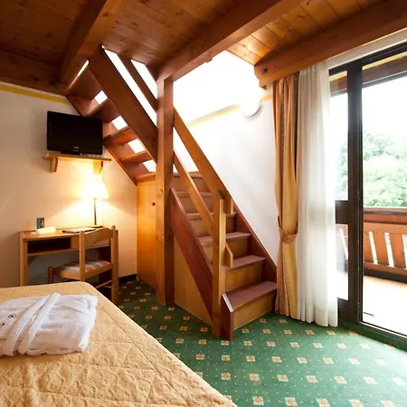 Centro Pineta Family & Wellness ホテル